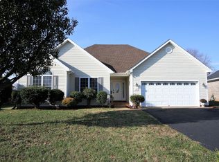 699 Muirfield Cir, Bowling Green, KY 42104