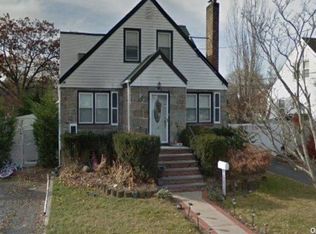 2616 W End Ave, Baldwin, NY 11510