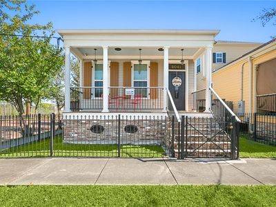 2041 7th St, New Orleans, LA, 70115
