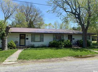 1020 S 22nd St, Murphysboro, IL 62966