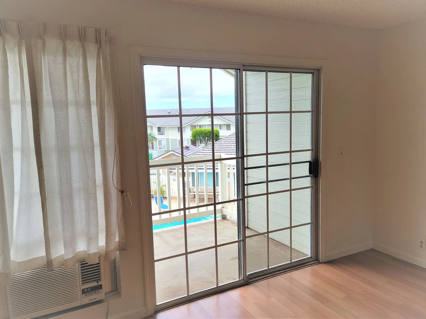 Villages at Waipio 2nd floor unit — Photo 3