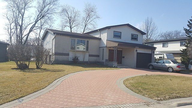 1st image of 9842 N Glendale Ln