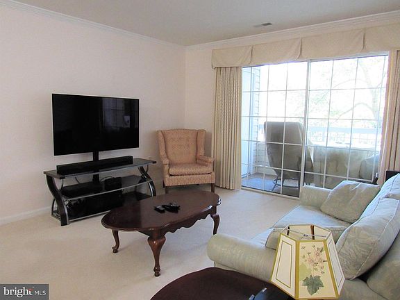 4th image of 1400H Bonnett Pl #1400-H