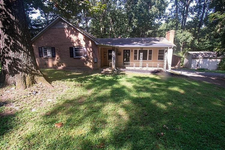 Front view from the driveway