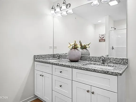 1059 Gillespie Ln — Photo 8