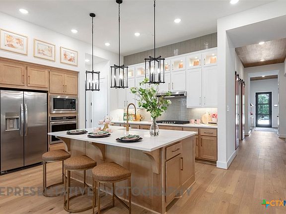 4th image of 315 Leaning Rock Rdg