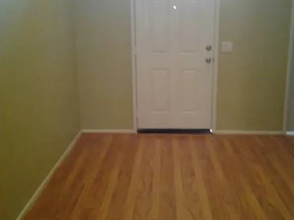 7036 Mackinaw Ct, Mira Loma, CA 91752