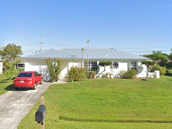 2725 SE South Blackwell Dr