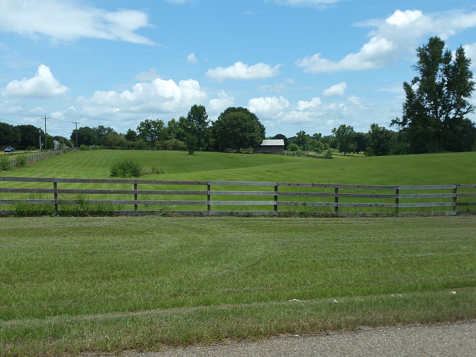 2nd image of Churchill Downs Dr