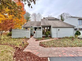 2557 S Clearing Rd, Salem, VA 24153