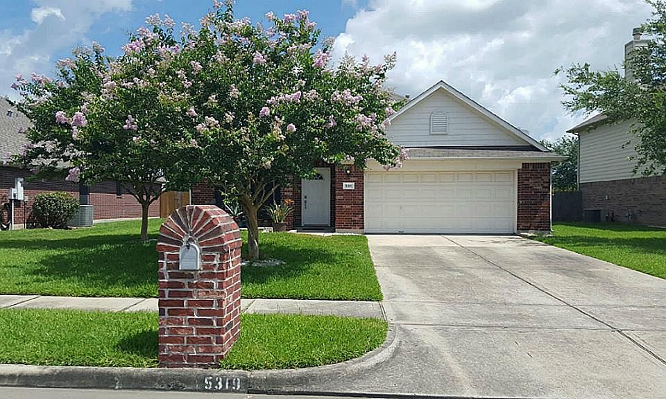 1st image of 5319 Cinnamon Lake Dr
