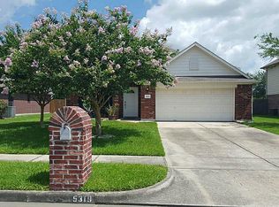 5319 Cinnamon Lake Dr, Baytown, TX 77521