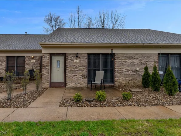 1699 Westhampton Dr, Youngstown, OH 44515
