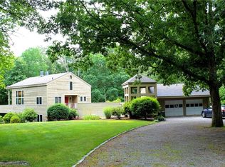 133 Woodville Rd, Hope Valley, RI 02832