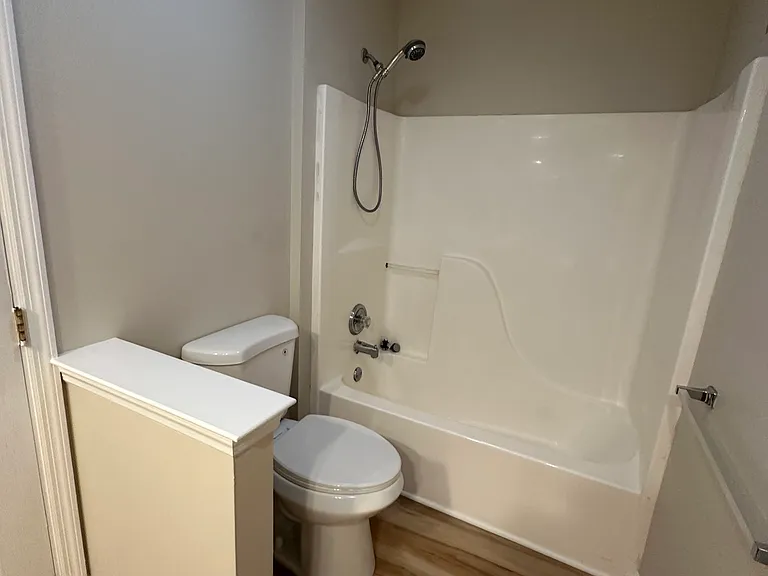 20 Woodmyre Ln — Photo 14