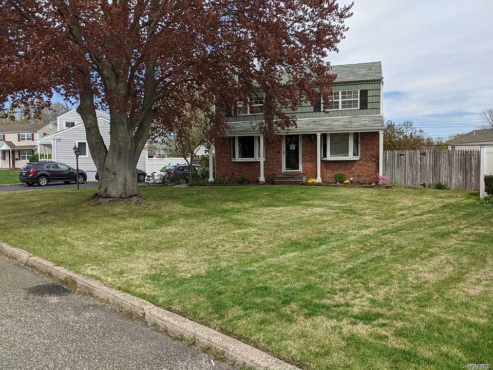 1st image of 51 Wagon Lane E