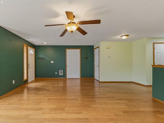 5th image of 75060 Neer Way