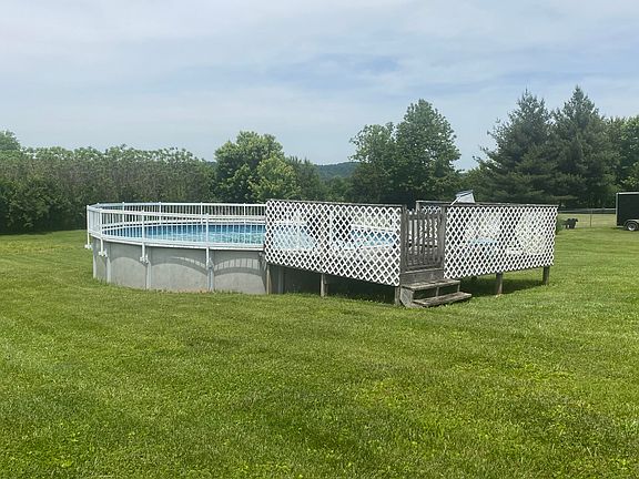 5th image of 661 Sierra Cir