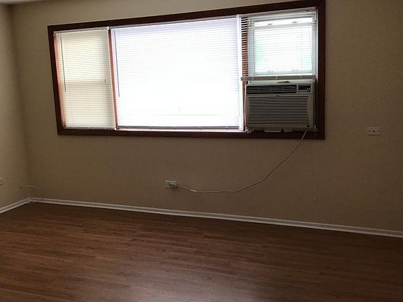 4th image of 15W630 Lexington St APT G2