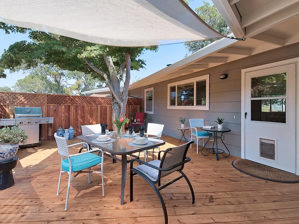 Enjoy outside new deck much of the year. Dining, drinks, or just sunning. Door to kitchen.