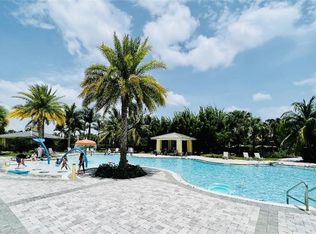 2775 Citrus St, Naples, FL 34120