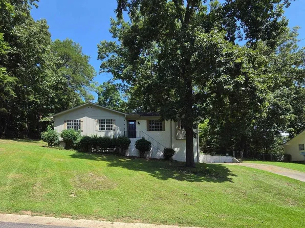 300 Kimbo Dr, Birmingham, AL 35215