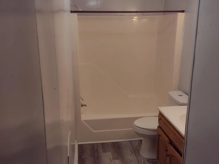 819 McFarland St #18 — Photo 3