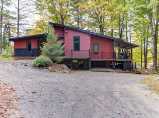 417 Lakeview Rd, Broadalbin, NY 12025