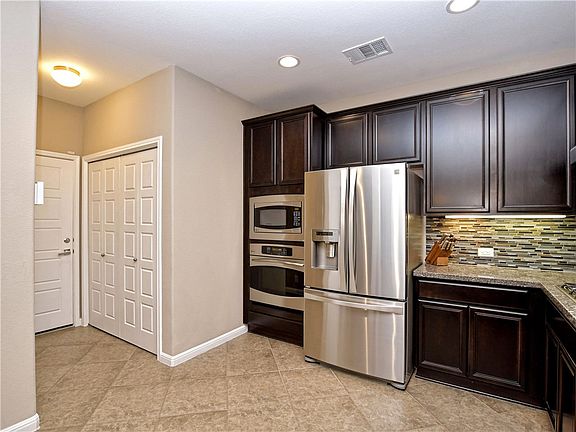 5th image of 7517 Colina Vista Loop #B