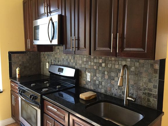 2nd image of 2589 44th St APT 3R