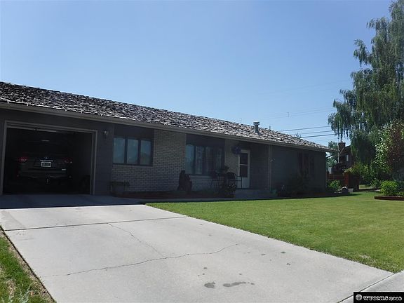 2nd image of 613 Klondike Dr