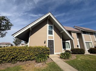 11 Golden Glen St, Irvine, CA 92604