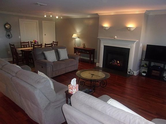 4th image of 15 Park Ave Unit 108