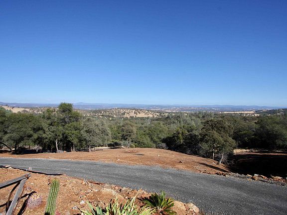 3rd image of 5566 Jaquima Dr