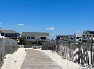 3 Oswego Ave, East Atlantic Beach, NY 11561