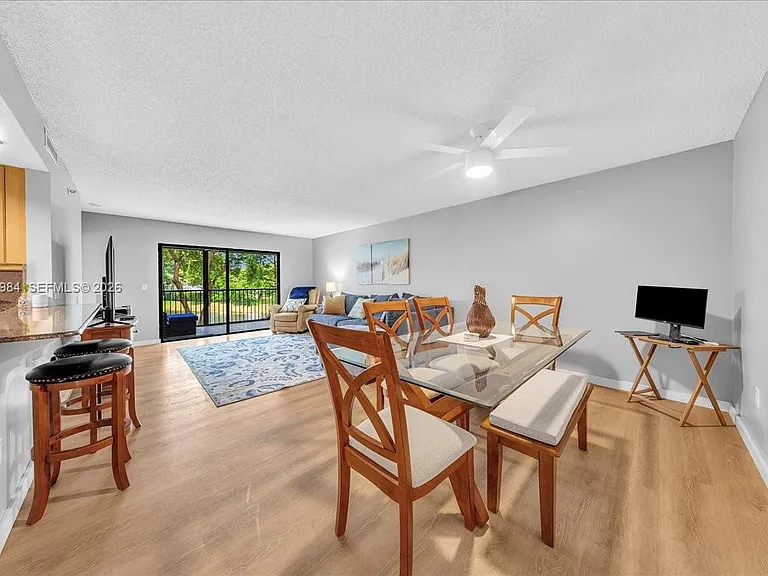2240 N Cypress Bend Dr #204 — Photo 10