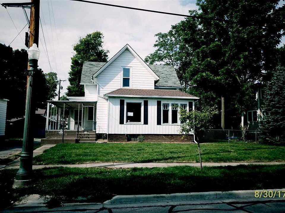 1st image of 621 E Mitchell St