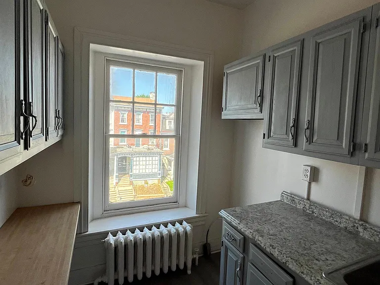 311-313 N 6th St #3A — Photo 3