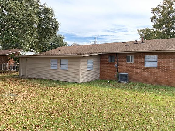3rd image of 4617 Chippewa Ave