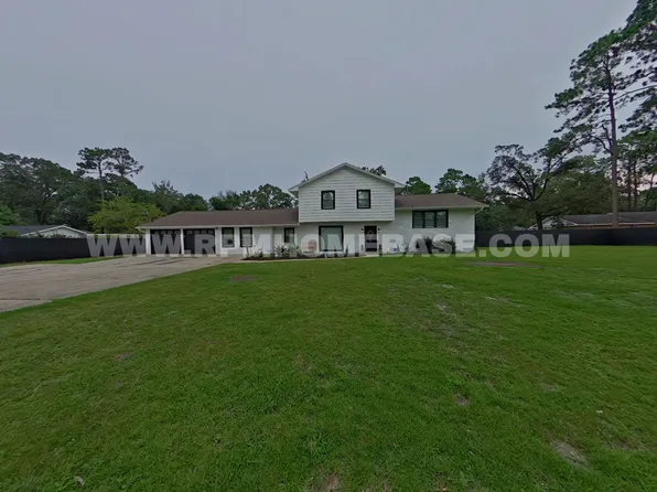 147 Gillis Dr, Crestview, FL 32536
