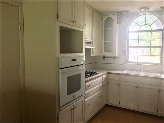 4th image of 4301 S 6th St