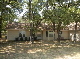 1806 Rifle Rd, Granbury, TX 76049