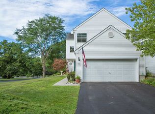 16 Sweet Way, Poughquag, NY 12570