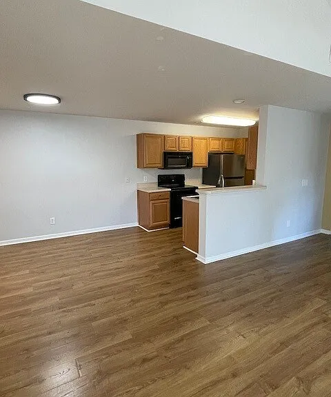 38 E Woodhaven Dr — Photo 2