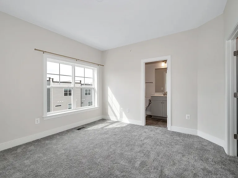 32 Bleeker Pl — Photo 26