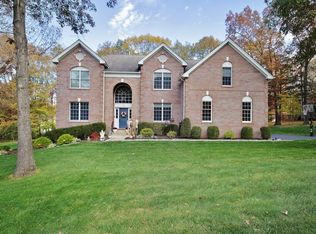 161 Creekside Rd, Hopewell Junction, NY 12533