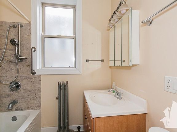 4th image of 1946 W Leland Ave #19502