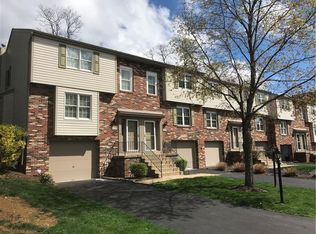 3075 Raintree Dr, Gibsonia, PA 15044