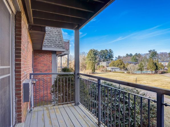 Stoneybrook Village | 3 Stoneybrook Dr, Millis, MA