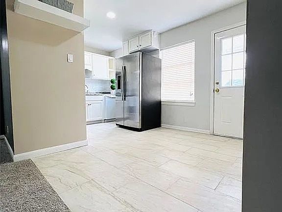 3rd image of 10018 Chesterfield Dr